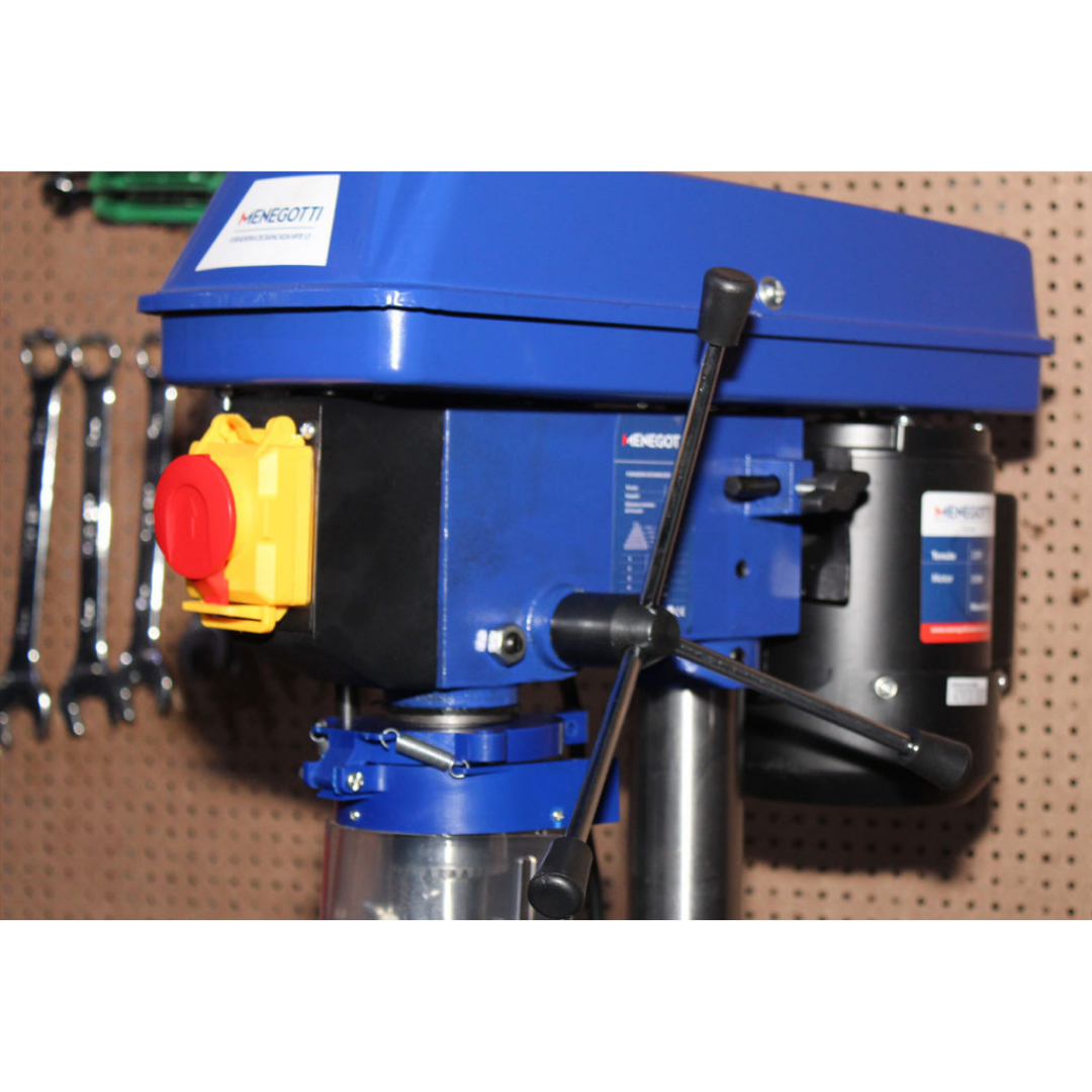 furadeira_bancada_350w_1,2hp_mon_220v_menegotti_513508_04
