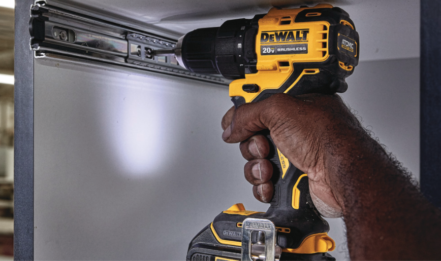 parafusadeira_bateria_20v_2,0ah_dcd708d2_brushless_dewalt_507110_03