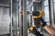 parafusadeira_bateria_20v_2,0ah_dcd708d2_brushless_dewalt_507110_04