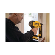 pinador a bateria 20v dcn680b brushless sem bateria dewalt